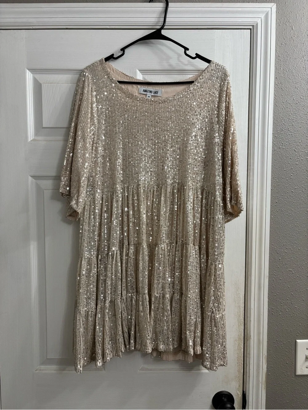 Amazing Lace Sequin Dress - Picture 2 of 4
